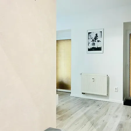 Cozy Nest In The Center Near With Parking Apartment