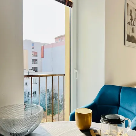 Cozy Nest In The Center Near With Parking