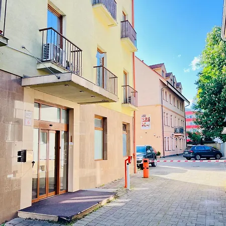 Cozy Nest In The Center Near With Parking Pieszczany